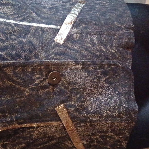 𝅺Animal print blazer. No tags, please see measurements.Mob wives! - Picture 3 of 11